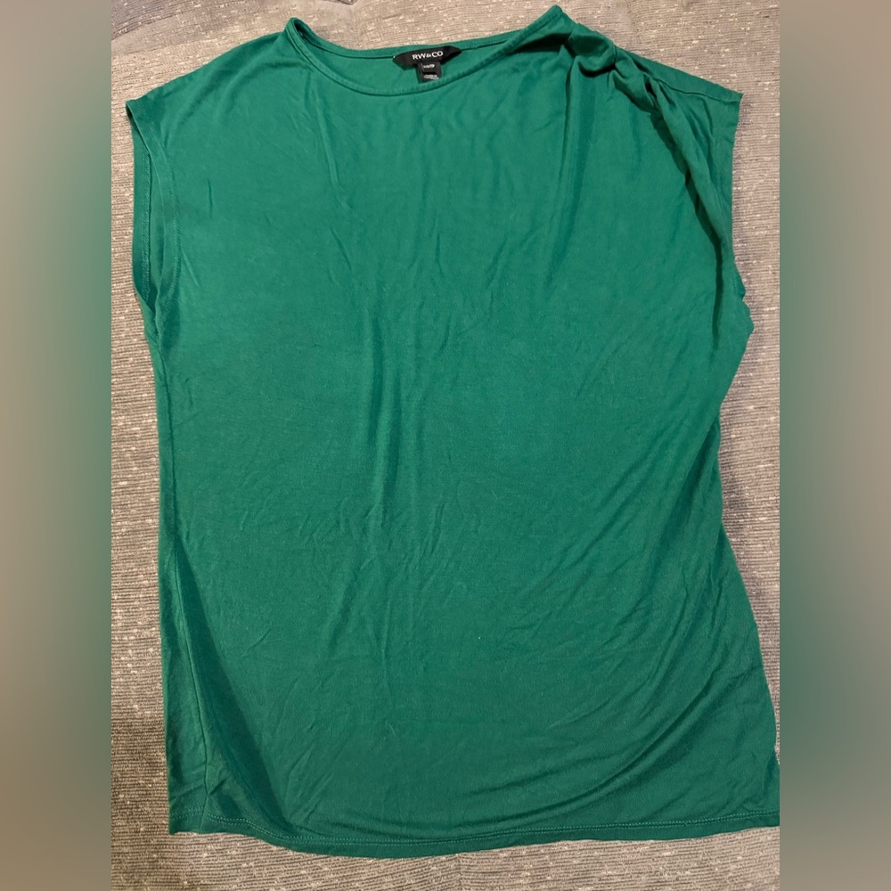 RW&CO. Emerald Green Women's Tank Top